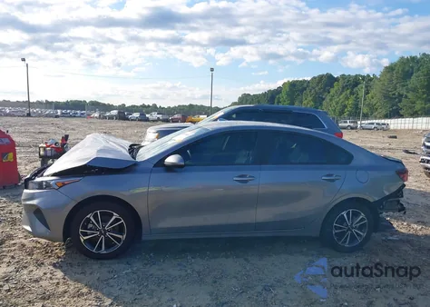 2023 Kia Forte Lxs from USA, damaged, VIN 3KPF24AD4PE641070